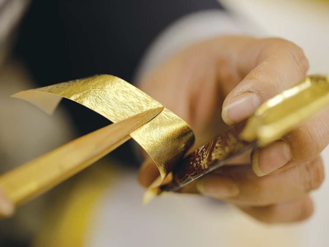 金箔押し作業