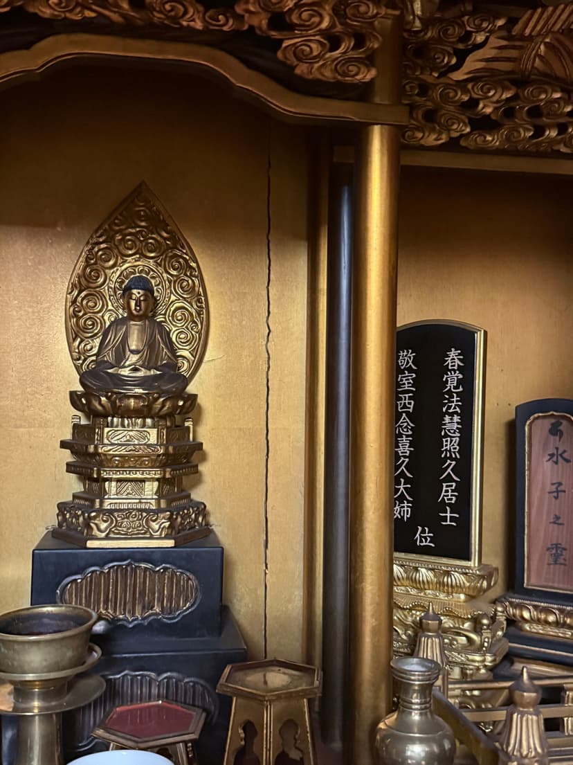 仏像・位牌まわりの金箔の変色