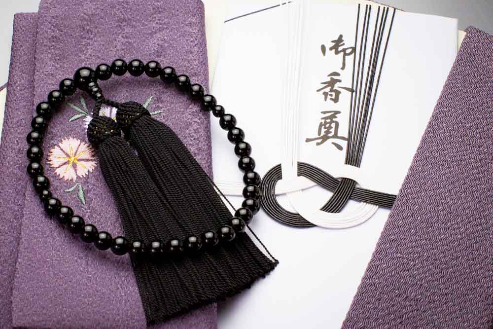 数珠の選び方を用途別に6つ紹介！